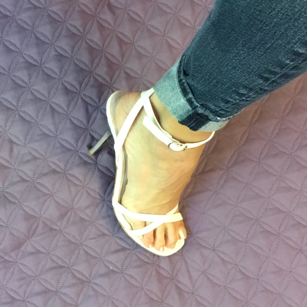 MINT Aldo Wrap Around Pumps with Silver Heels